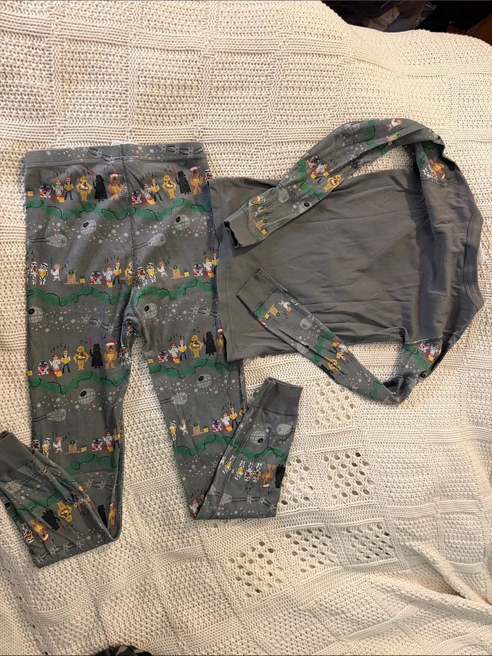 Hanna Andersson/Star Wars Kids Gray R2-D2 Holiday Pajama Set